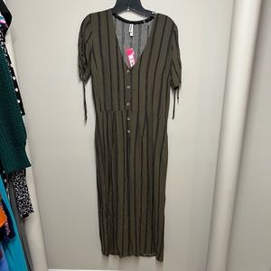 Xhilaration Juniors Green crop pants jumpsuit size s